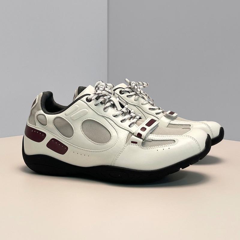 Classic Brand Comfortable Breath Sports and Leisure Shoe Designer Hidden Heel Trekking Sneakers Anti Slip Sport and Leisure Shoe