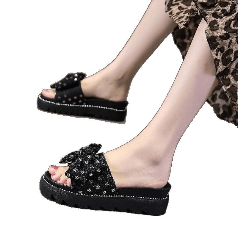Rhinestone Slippers Women's Thick-soled Summer 2025 New Fashion Bow Soft-soled Cool Slippers Wear Beach Shoes Ins Tide