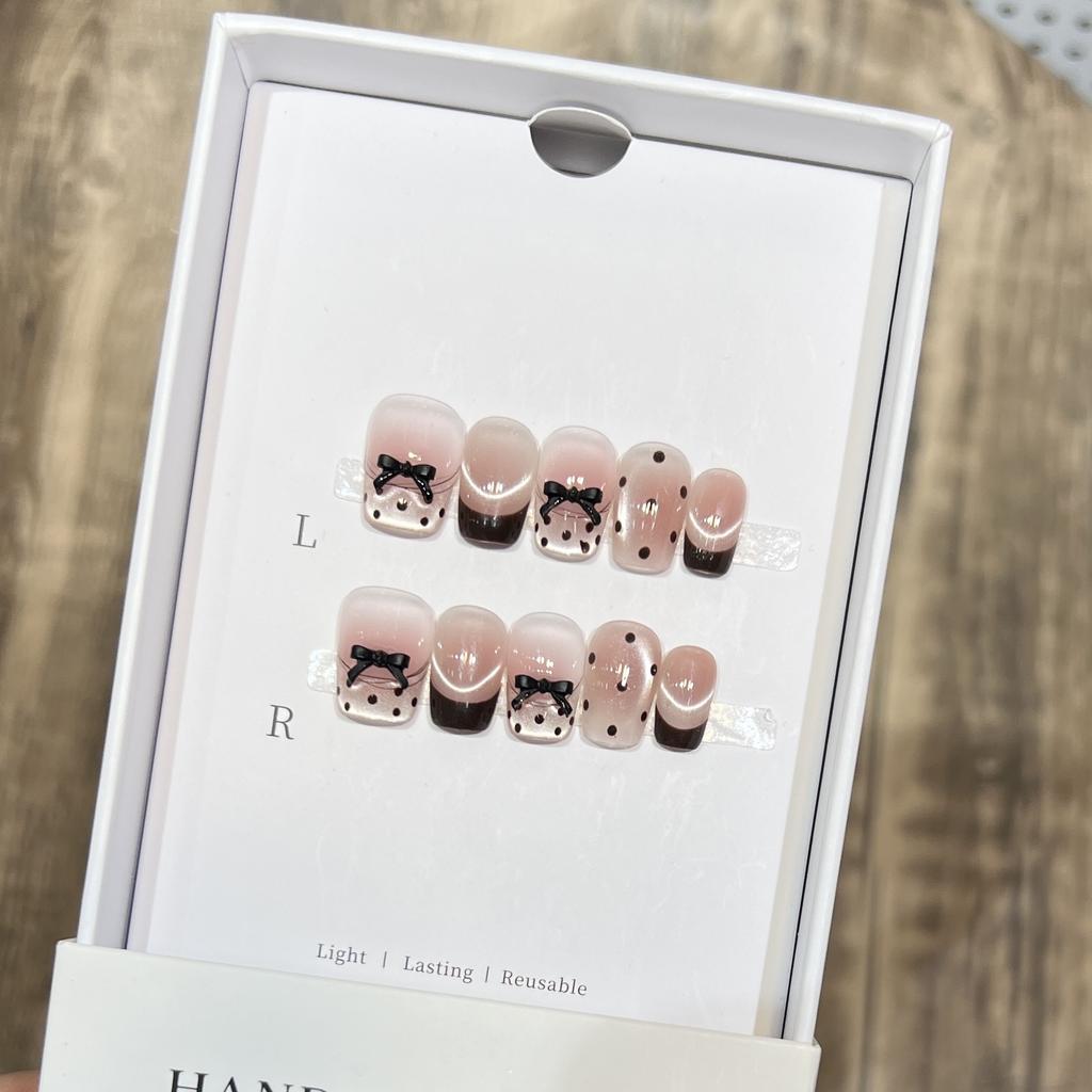 Unghii Artă de Unghii Ochi de Pisică din Sticlă Scurtă, Parfumată Subtil, Manichiură Franceză cu Buline și Fundiță, Armură de Purtat, Unghii Pure Lucrate Manual