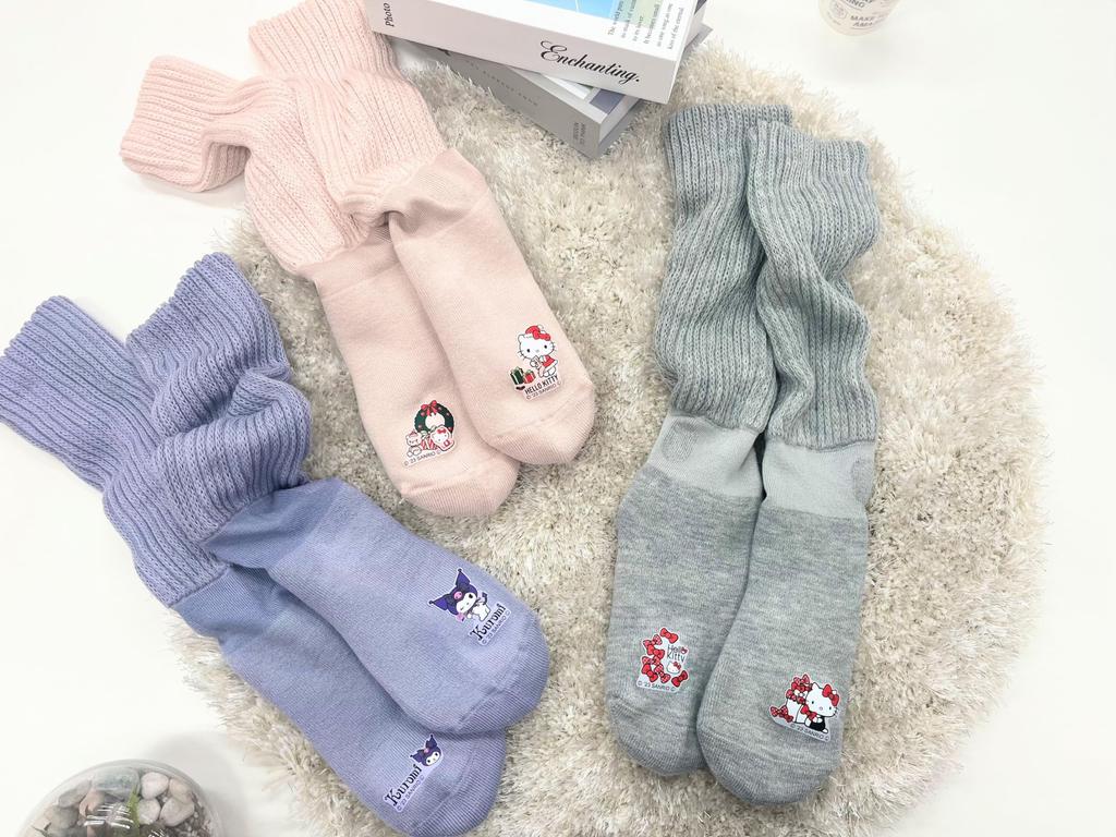 Calzini proprio come il design della collaborazione Sanrio di Kotatsu Hello Kitty Kuromi [Okamoto] integratore, calzini,