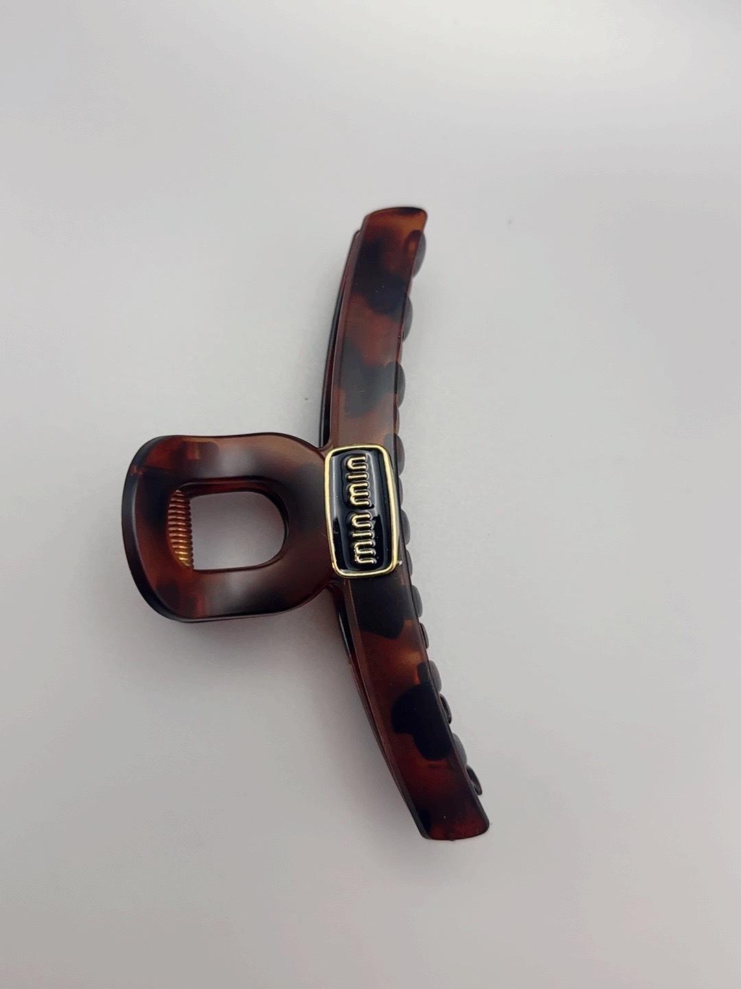 

13Cmmimi Grab Clip Temperament Shark Clip Feeling Back Head Coil Hair Clip Large Hair Volume Multiple Hairpins