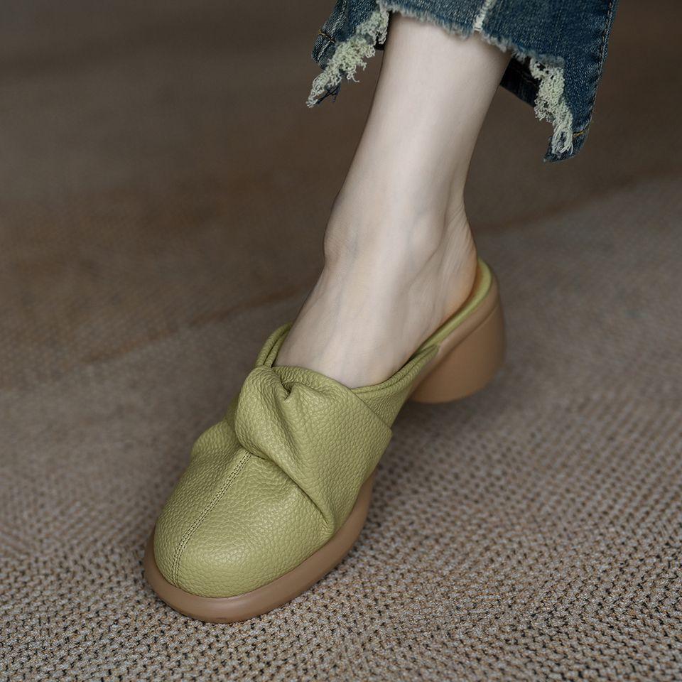 Cool slippers women's 2025 summer wear soft French niche muffin thick bottom half drag middle heel bag head drag round and round head