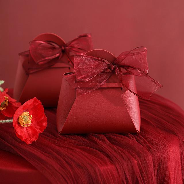 10 pezzi distribuiscono sacchetti regalo in pelle rosa, bomboniere per ospiti, mini borsetta con nastro, scatola per imballaggio di caramelle, decorazioni per feste