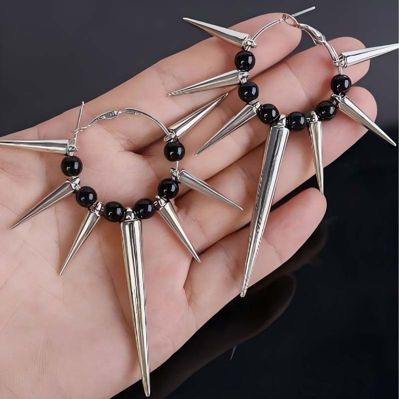 

Hip Hop Punk Personality Dark Trend Thorn Rivets Exaggerated Hoop Earrings Women Creative Party Dark Style Jewelry Accessories