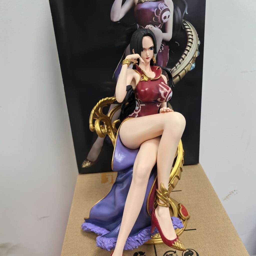 JT Studio One Piece Sofa Empress SnakeJi Can Move PVC Favorite Domineering Table setup Noble  9.05inch/23cm Zoro Toys Gifts