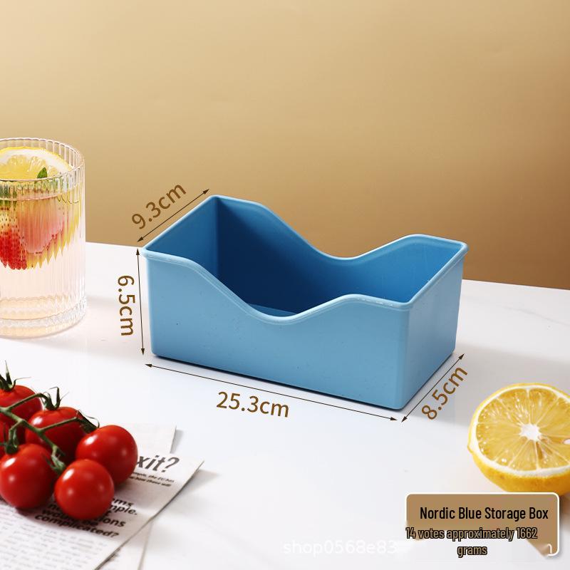 Heart-shaped Snack and Fruit Dish for Dining or Coffee Table