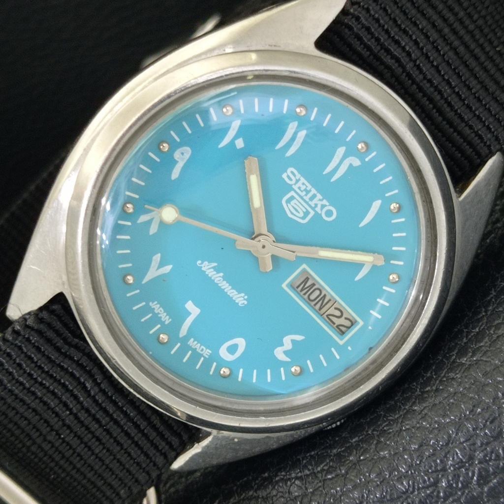 

SEIKO 5 AUTOMATIC 7009A VINTAGE JAPAN MENS ARABIC SEA GREEN DIAL WATCH a701586-5 R206b-a701586