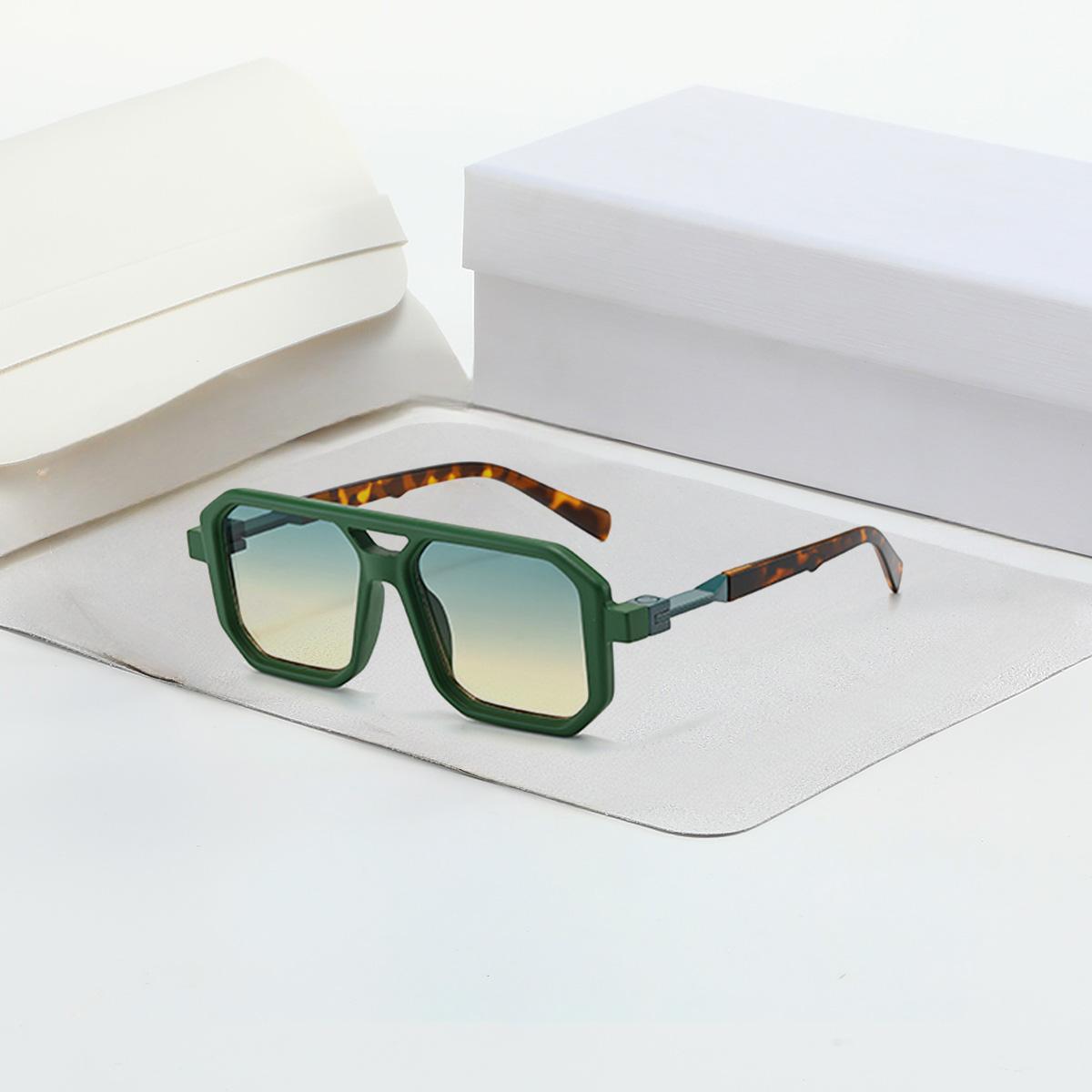 

Светлая оправа Анти-синие очки Прозрачные черные оптические очки Женщины Мужчины Квадратные очки Блокирующие очки Очки Очки