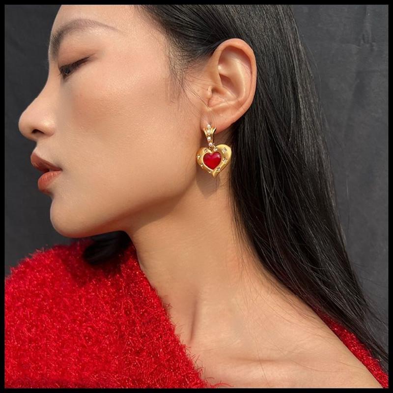 Desert Heart Retro Pearl Inlaid With Red Love Gemstone S925 Silver Needle Stud Earrings Temperament Versatile Earrings