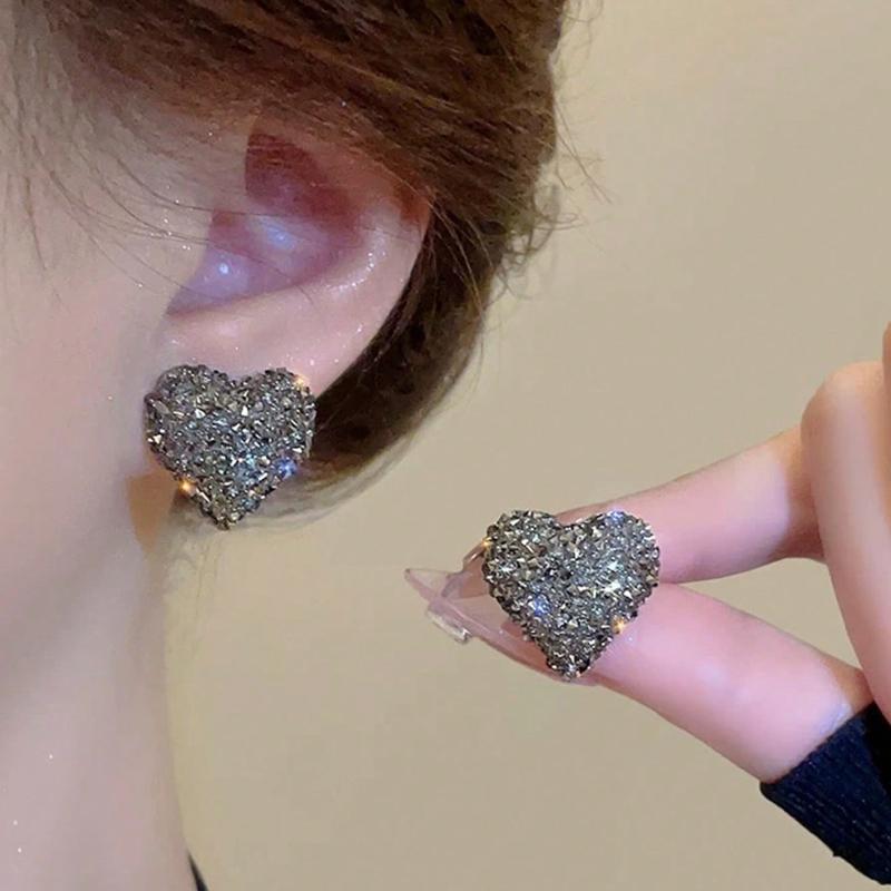 Luxurious Sparkling Inlaid Rhinestone Heart Earrings, Suitable for Women s Fashionable Banquets, Parties, Zircon Gifts
