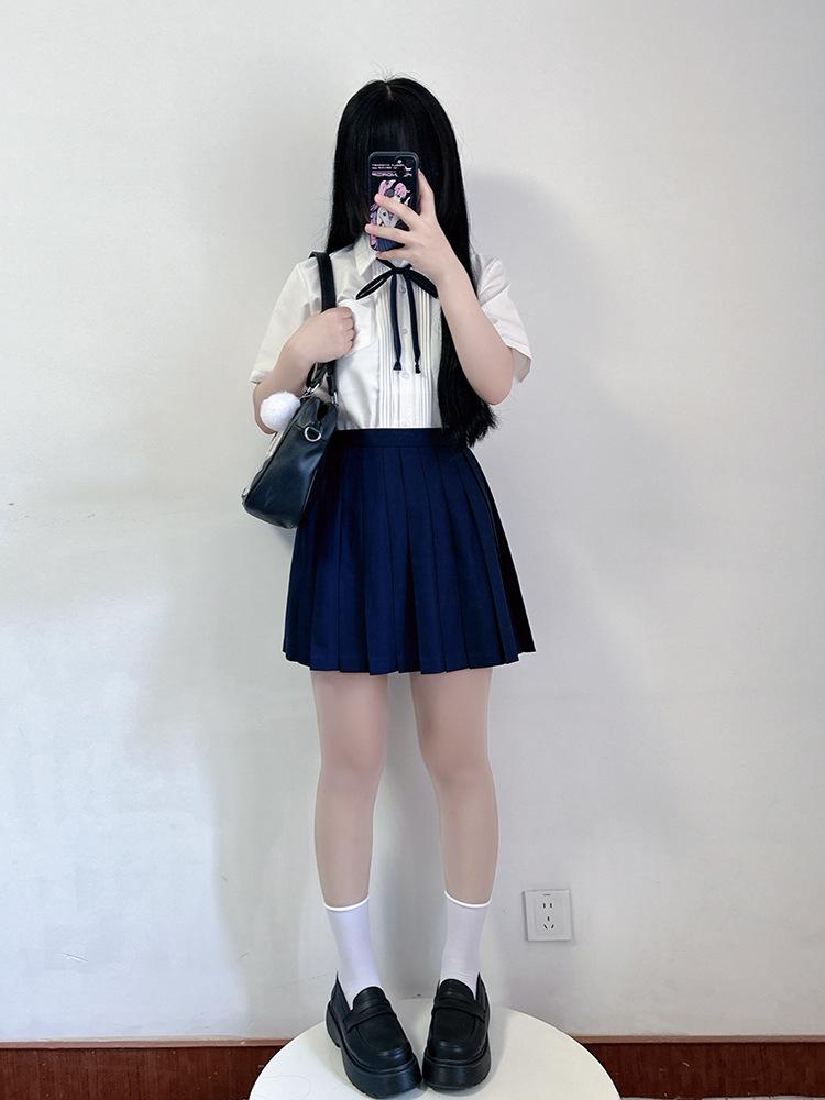 Women's Original Solid Color Pleated Skirt: Short, Medium, and Long Options for Student Graduation Photos