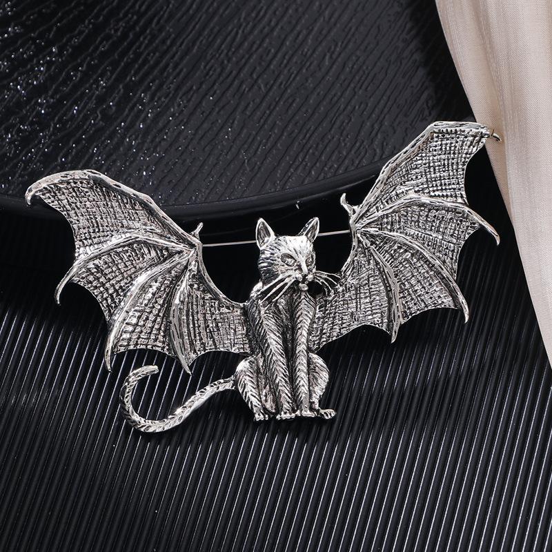 Cat Retro Men's Accessories Funny Bat Shape Flying Cat Brooch