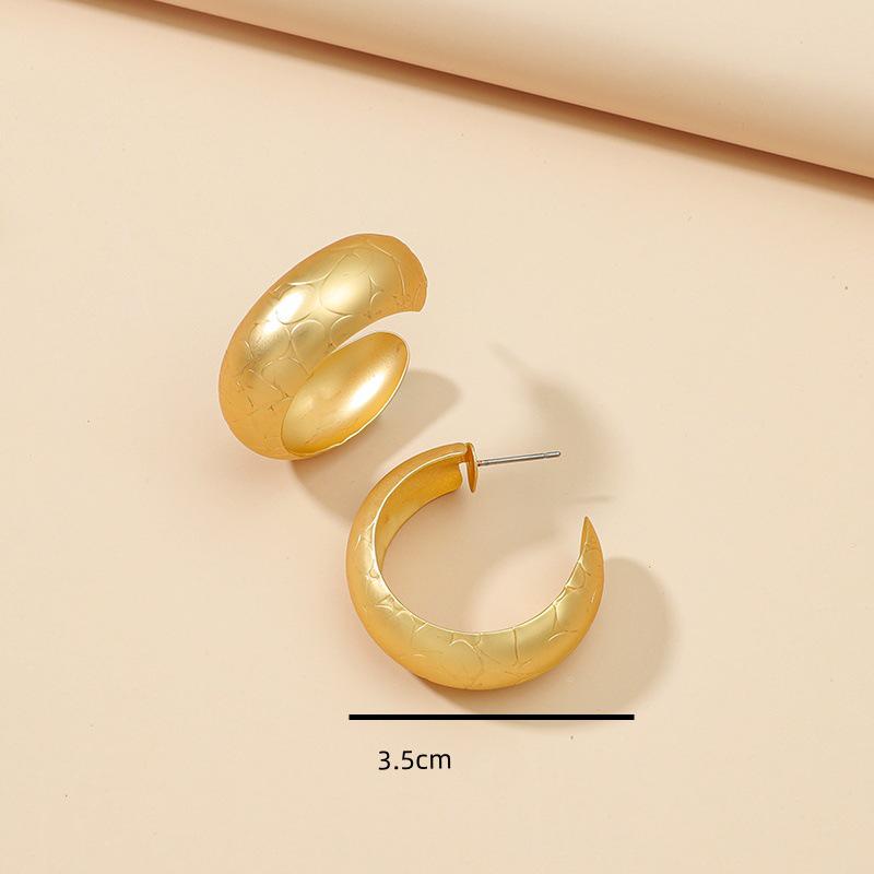 Geometric Gold Hoop Earrings - Bold Fashion Statement Accessories