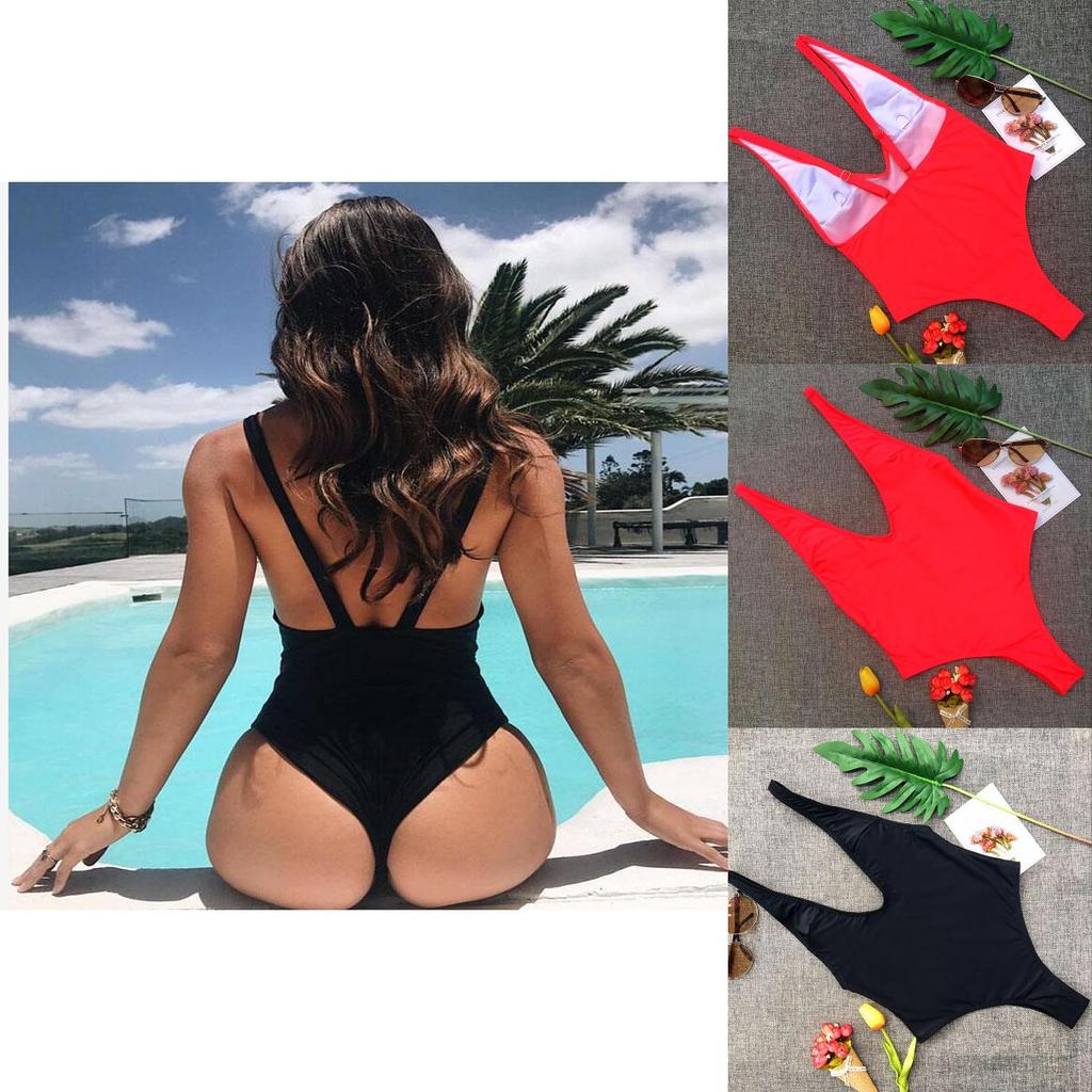 Maillot de bain une pièce élégant pour femmes avec design en V profond et soutien-gorge rembourré pour des aventures de plage stylées
