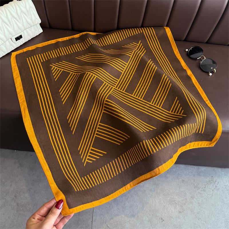 Spring and Autumn retro herringbone pattern cotton and linen small square scarf silk scarf imitation velvet headscarf shawl sun protection scarf women