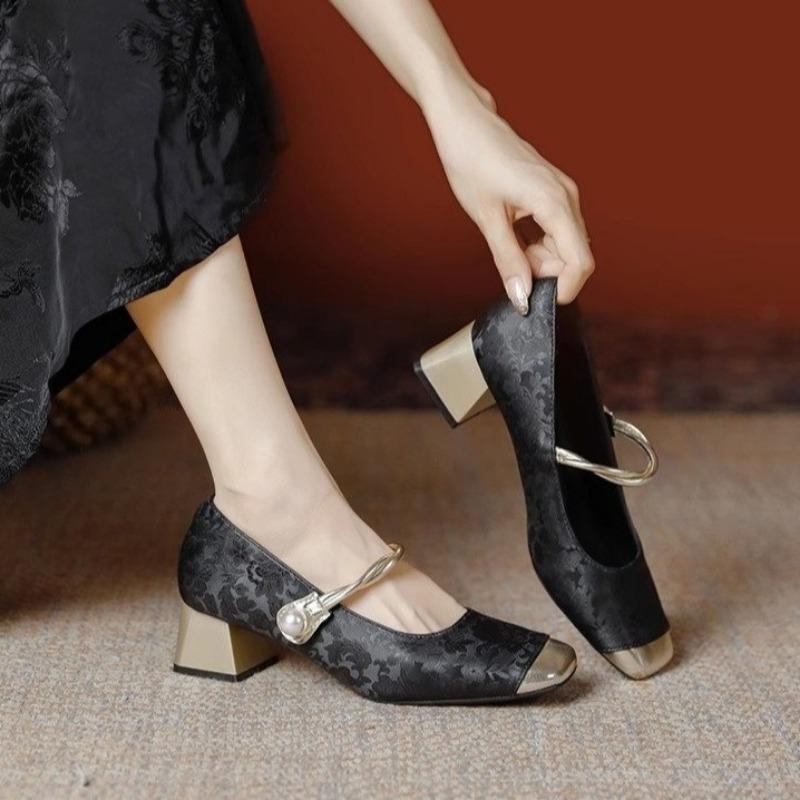 With cheongsam single shoes women's autumn new thick heel Mary Jane shoes temperament gentle style high heels