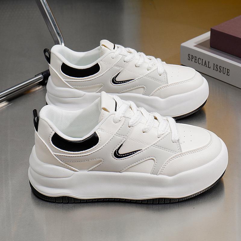 Frühling Neue Dicken sohlen Kleine Weiße Schuhe Weibliche Koreanische Version Farblich Passenden Runde Zehe Student Skate Schuhe Straße Schießen Laufschuhe