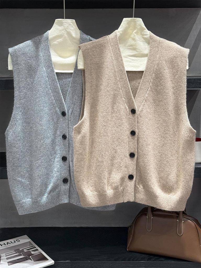 PLUS Suye Women's Chic V-Neck Cashmere Knit Vest, Sleeveless, Loose Fit, Plus Size