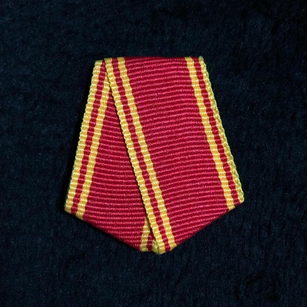 Soviet Medals: Aluminum Hanging Plates with Colored Ribbon & Brooch Accessories