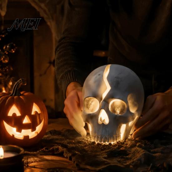 Decorative Solar Stakes for Lawns Cracked Skull Garden Light, Resin Halloween Pathway Lamp Outdoor Fairytale Accents Yard Patio Flower Bed, Waterproof
