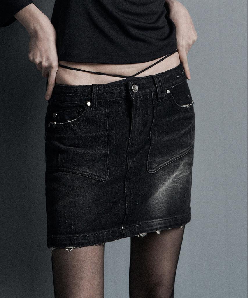 Kobeteu Distressed Curve Denim Skirt