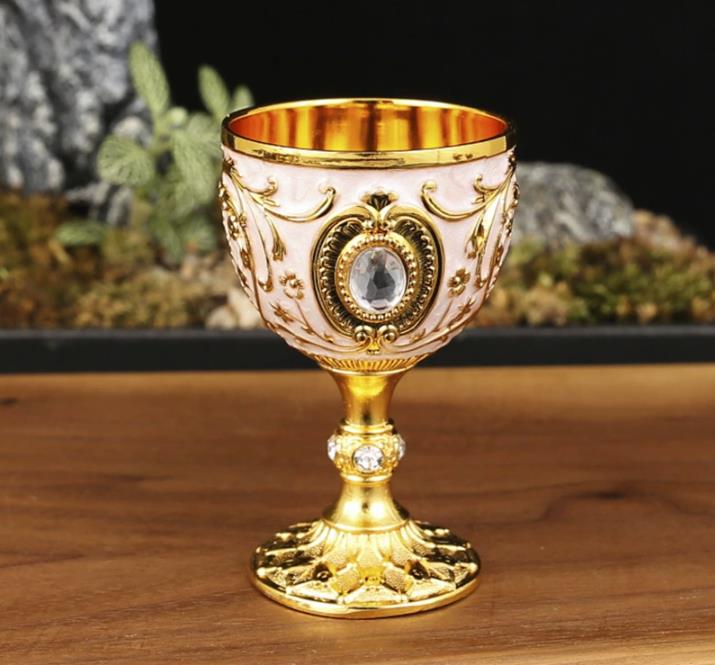 30ML Royal Vintage Alloy Wine Goblet Chalice Metal Embossed Durable Cup Elegant European Style for Party Home Decor Gift