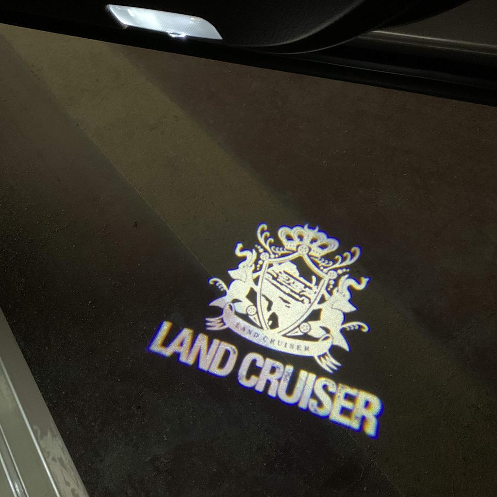 Akarin Höflichkeitsleuchte, Tür-Begrüßungslicht, Höflichkeitslampe, 200er Serie Toyota Land Cruiser Logo