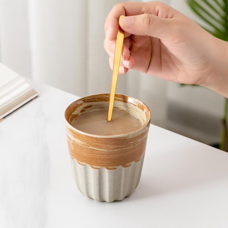 Restaurant Kiln Coffee Cup Japonské kameninové hrnky Šálky na kávu Velký šálek vody Japonský jednoduchý přechodový hrnek Nádobí kuchyně