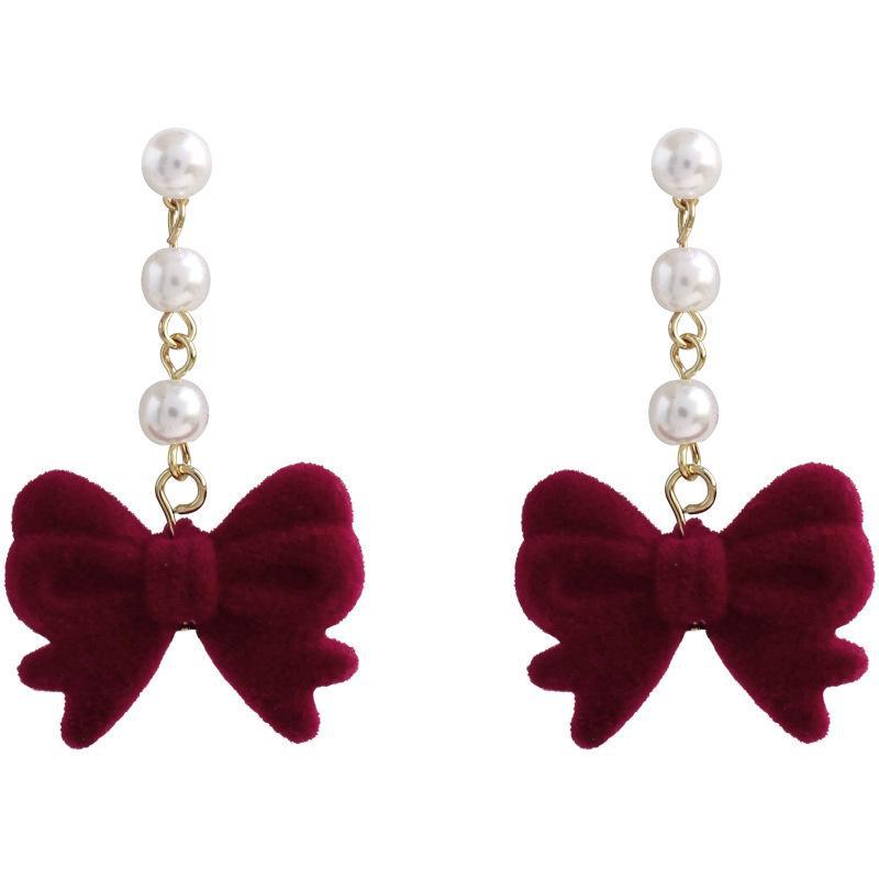 Cercei cu perle și fundă din catifea vișinie: Elegant, grațios și perfect pentru toamnă, iarnă și Anul Nou.