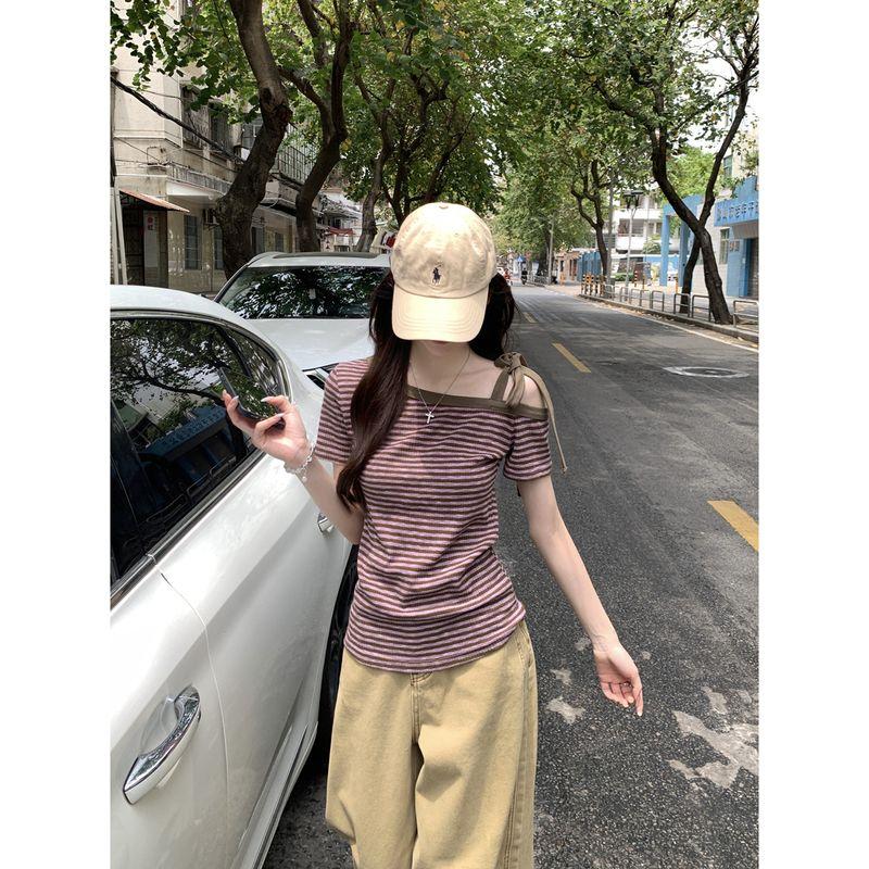 Kumikumi Sweet and Spicy Style Sloping Shoulder Strap Short sleeve T-shirt Women Summer Retro Stripe Slimming All-Match off-Shoulder Top