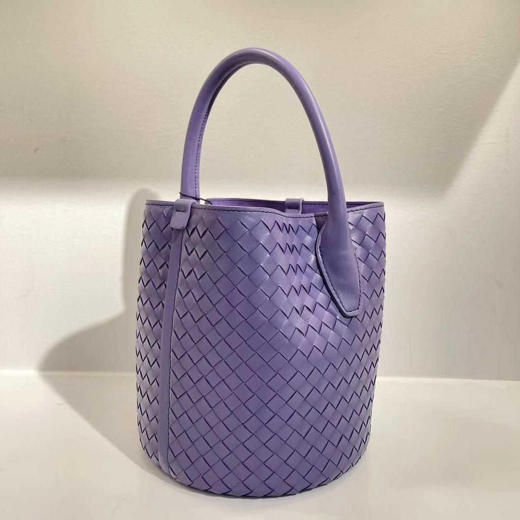 Ručně tkaná letní taška přes rameno z ovčí kůže pro ženy