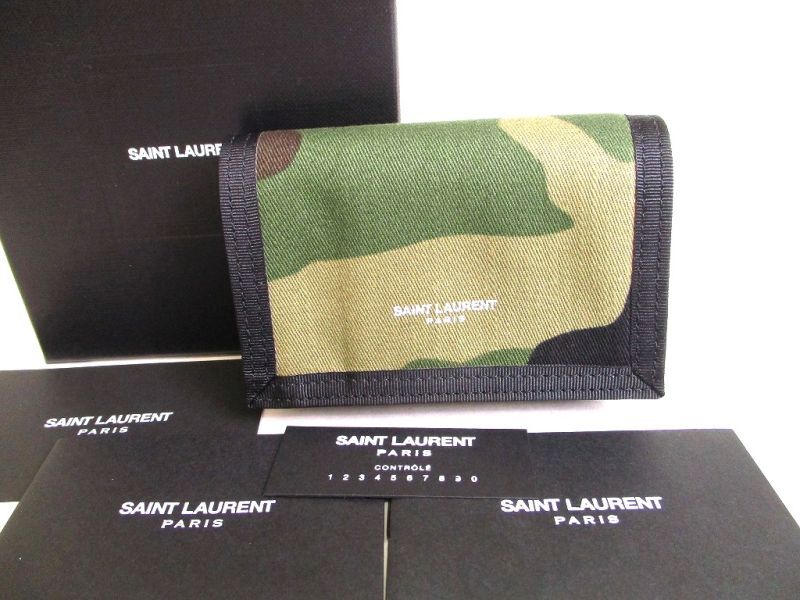 

Автентичний гаманець Saint Laurent Paris YSL Camouflage Cotton Trifold Wallet Compact Wallet №9399 Refurbished