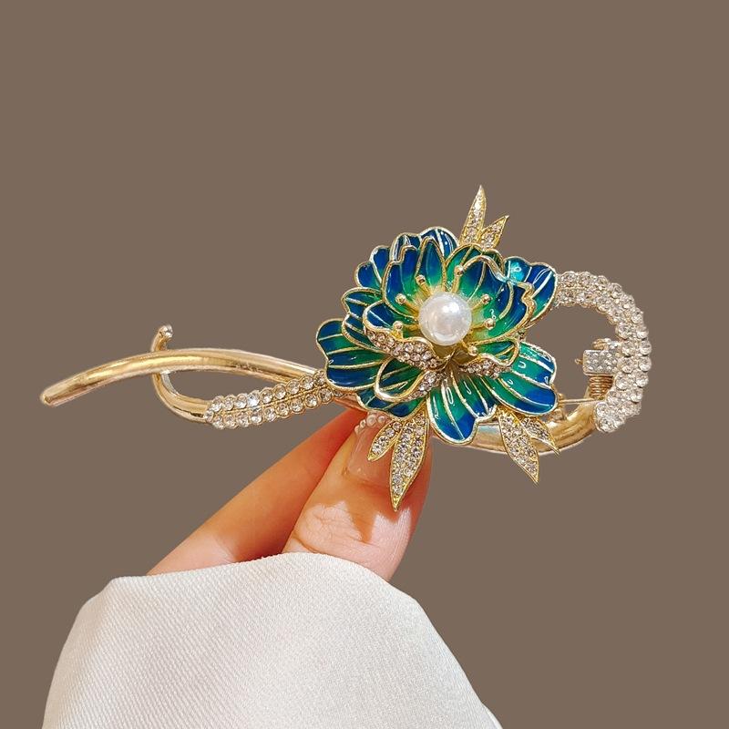 Factory direct fashion flower pearl twist clip elegant hairpin Internet celebrity head spring clip