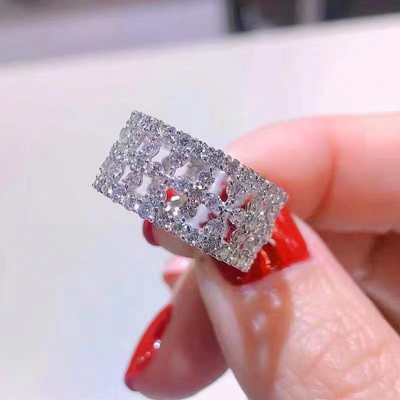 Niche Chic Zircon Diamond Lace Ring for Women