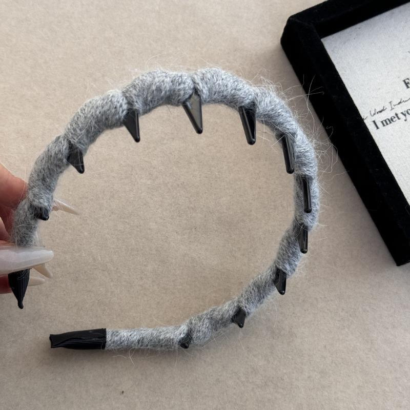 Woolen Big Wavy Hair Band, Stylish and Anti-slip with Teeth, Face Washing Headband Hair Accessory with A High Crown Shape