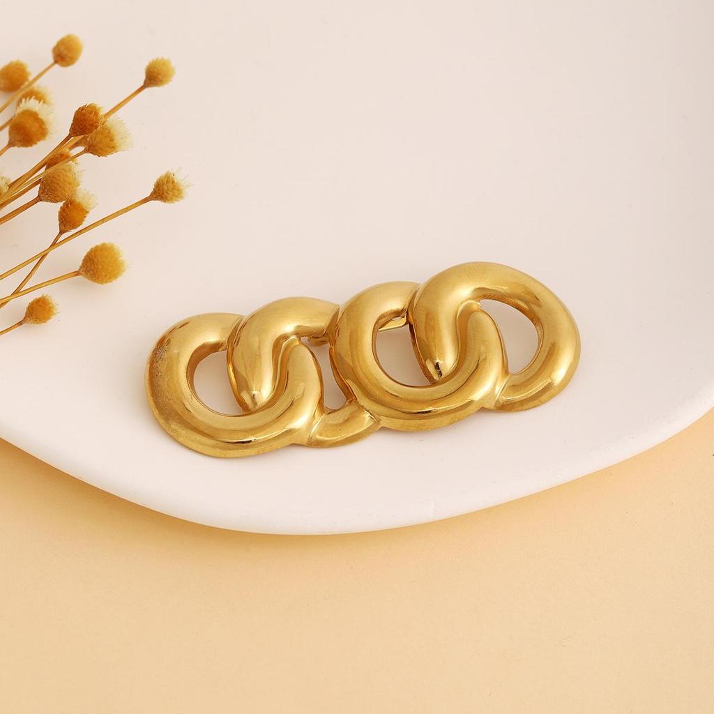 Luxury Japanese-Korean Geometric Chain Brooch: Elegant Metal Fashion Design for Clothing Decoration