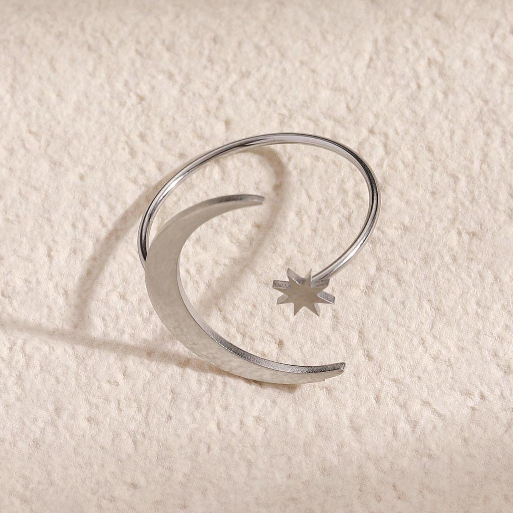 Chic Adjustable Stainless Steel Star and Moon Ring for Women - Elegant Niche Design Jewelry
