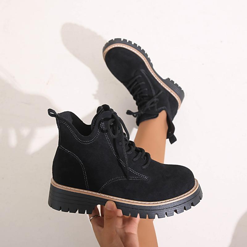 Winter 2025 Neue Runde Zehen Schnürung Martin Stiefel Britischer Stil Übergröße Retro Plateau Muffin Stiefel für Damen