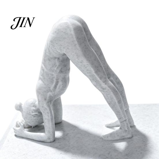 Compact Office Desk Accessory Yoga Shape Phone Stand, Creative Desktop Sculpture, Imitation Stone Decorative Effect Figure Texture Ornament,