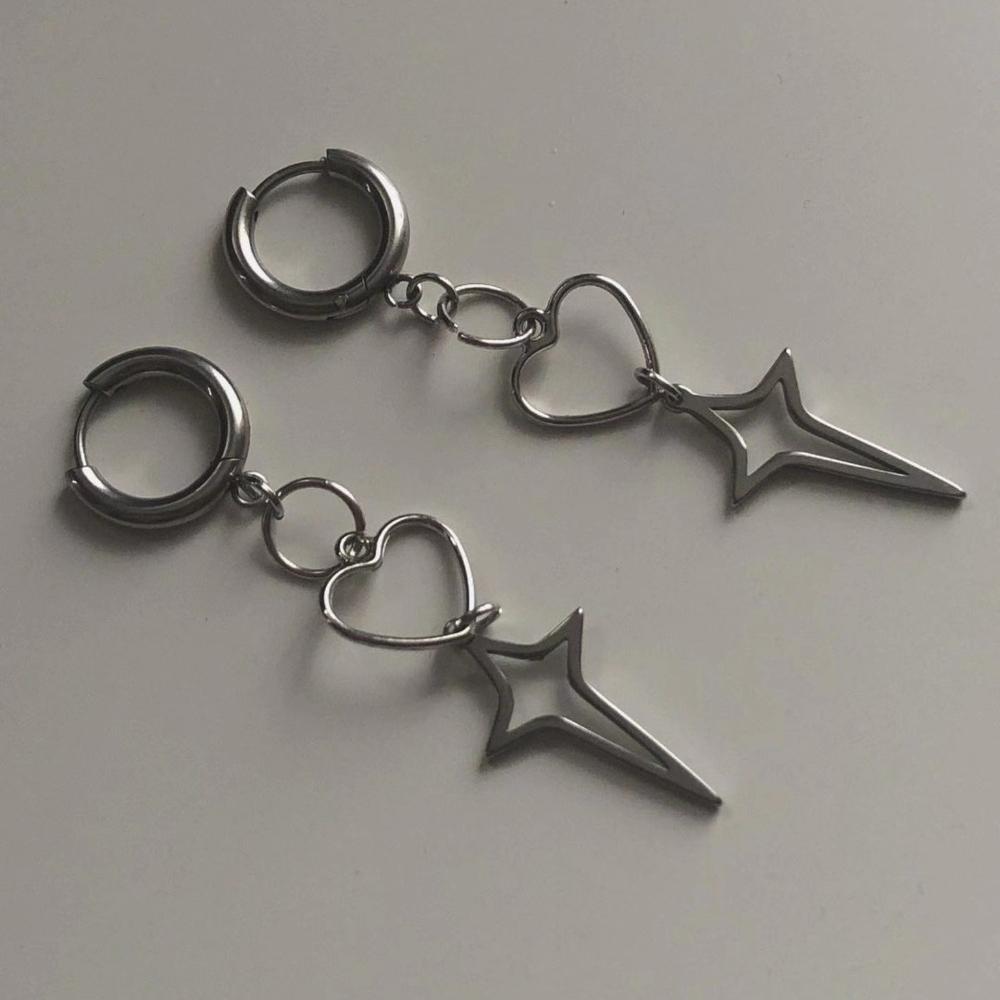 Trendy Punk Sliver Color Hollowed-out Heart-shaped Stars Pendant Dangle Earrings for Women Men Personality Hoop Earrings Jewelry