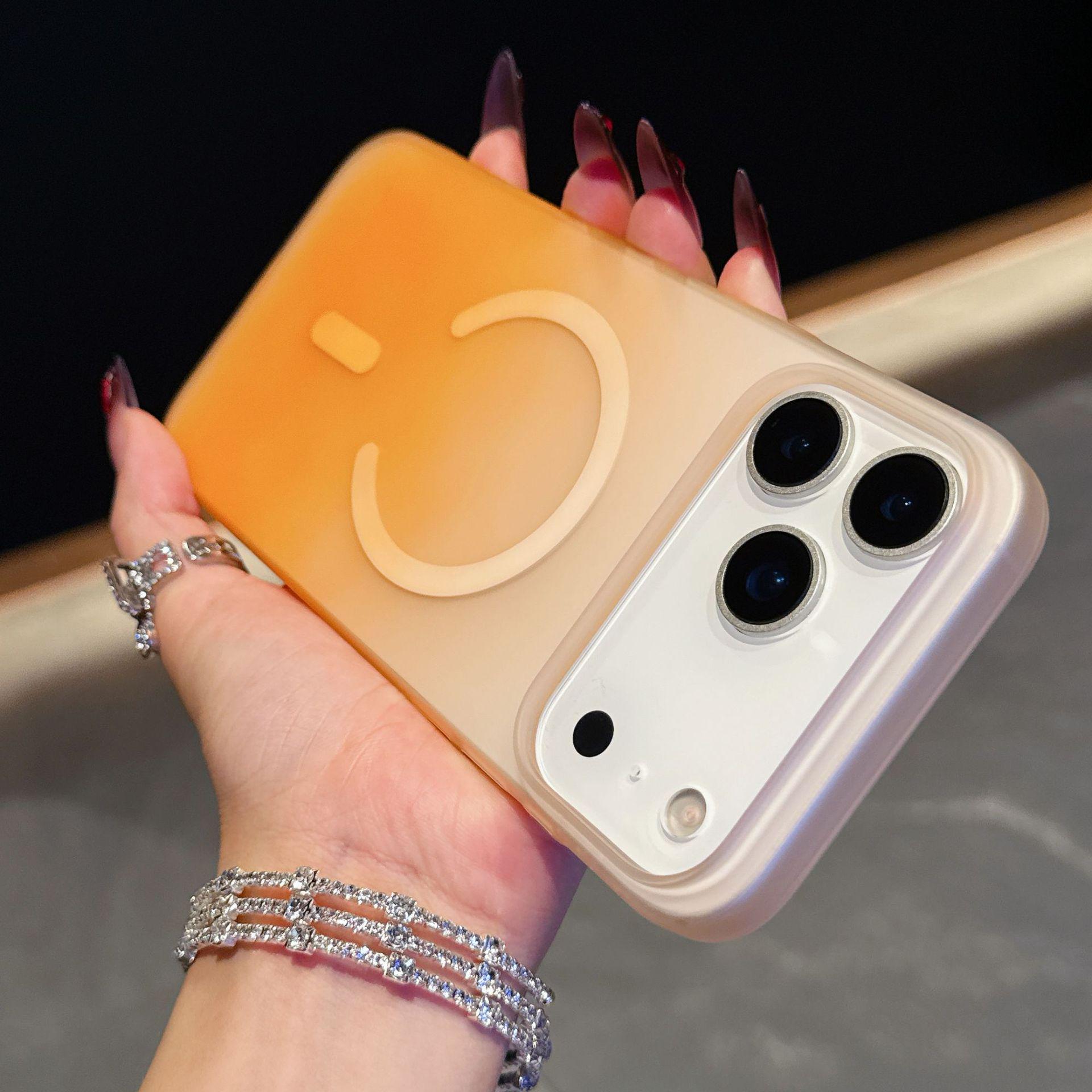 

Магнітний градієнтний матовий чохол для iPhone 17 Pro Max 16 Pro 17 Pro помаранчевий