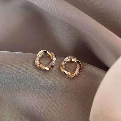 S925 Silver Needle Earrings New Trendy Temperament Women Korean Exquisite Small Diamond Entanglement Earrings Commuter Earrings Women