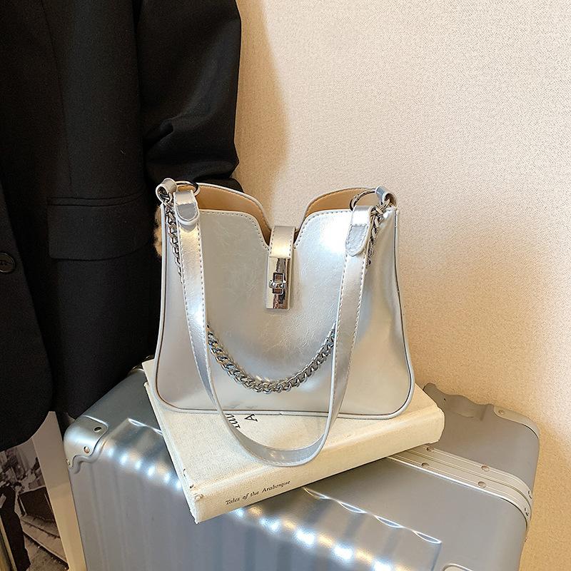 Fashion Chain Underarm Bag Women's  New Fashion Bucket Bag Simple Shoulder Messenger Bag