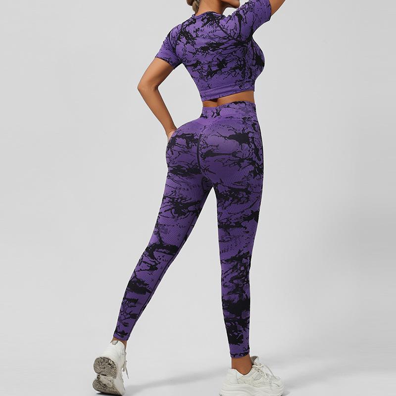 Tie-Dye Yoga Set: Beautiful Back Sports Bra & High-Waist Peach Lift Leggings