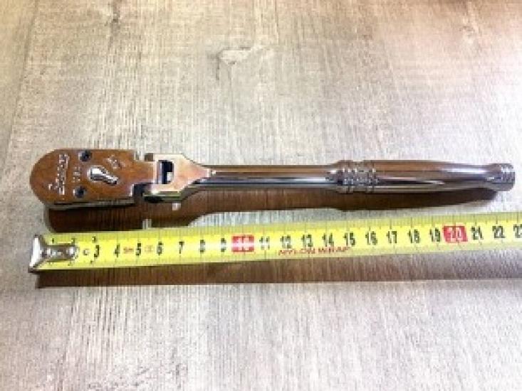 

НОВЫЙ ИНСТРУМЕНТ SNAP ON Трещоточная рукоятка с гибкой головкой FF100