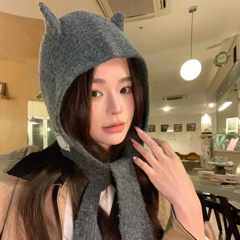 Lovely Devil Ear Knit Hat With Neck Wrap Breathable Pullover Hat For Women Daily Outfit and Outdoor Cycling Walking