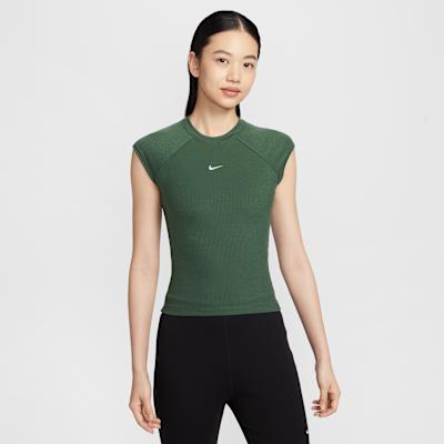 Nike T Shirts Women s Green Crew Neck Moderate S