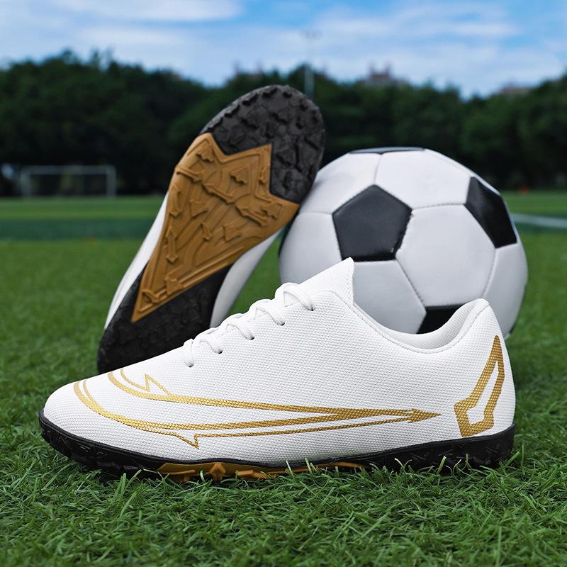 

Douchuan new cold sticky broken nails children s football shoes men s professional sports training shoes low-top sports shoes men s 35