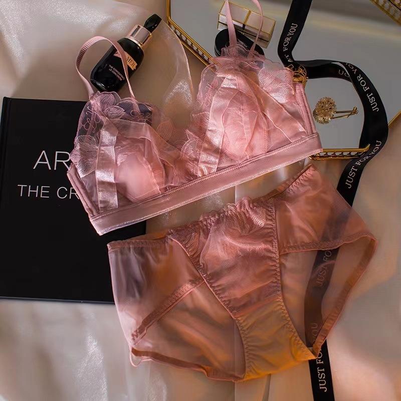 Coquette French Lace Wireless Bra Set, Summer Naked Feel Breathable Thin Cup Bust Minimizer Full Bust Women Lingerie Set
