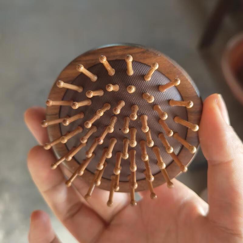 Beiduoyang Sandalwood Finger Ring Scalp Massage Comb